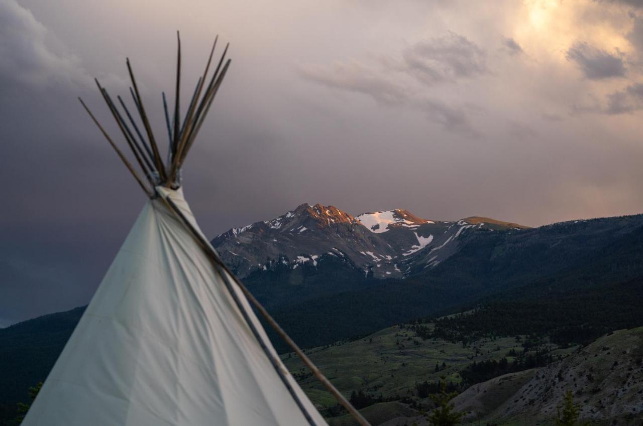 Dreamcatcher Tipi Hotel Gardiner Zewnętrze zdjęcie