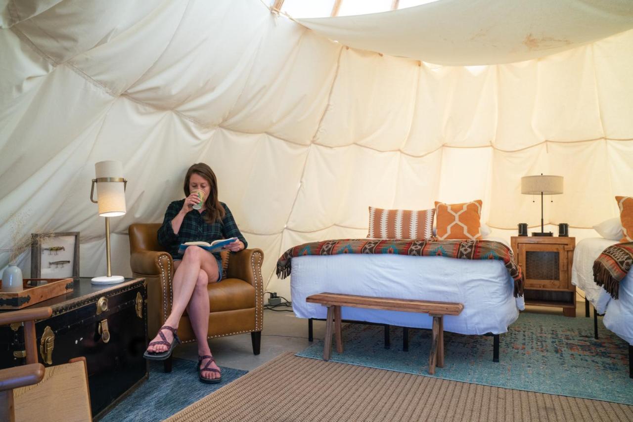 Dreamcatcher Tipi Hotel Gardiner Zewnętrze zdjęcie