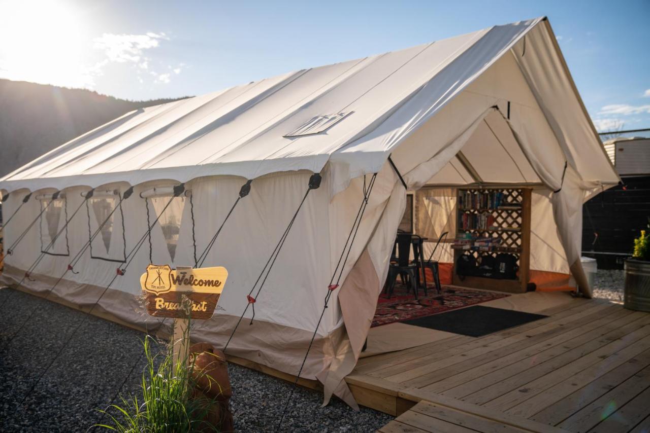 Dreamcatcher Tipi Hotel Gardiner Zewnętrze zdjęcie